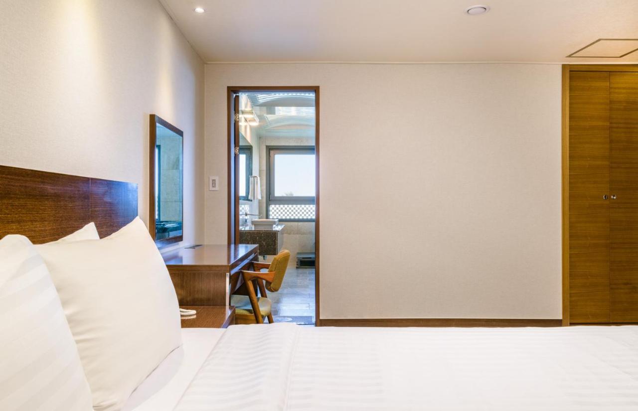 Uni Hotel ג'גו מראה חיצוני תמונה
